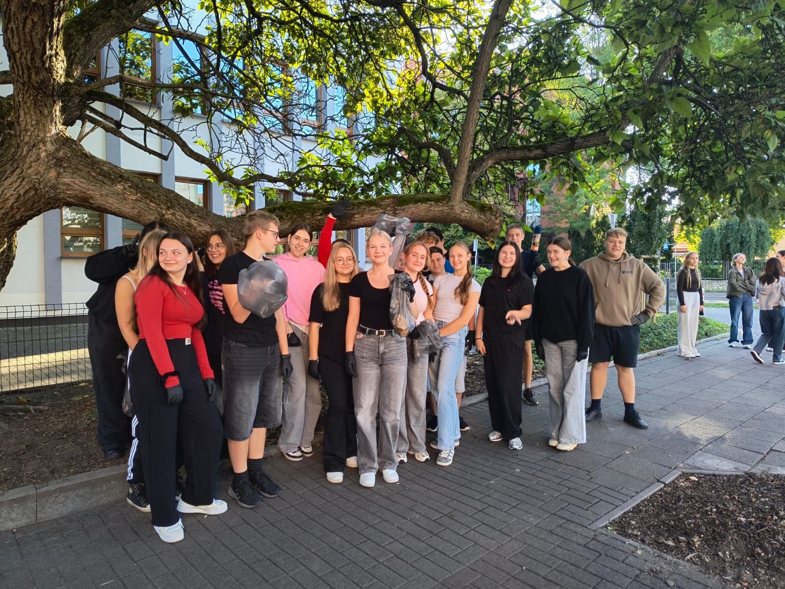 You are currently viewing Sprzątanie Świata – „W naturę z kulturą”