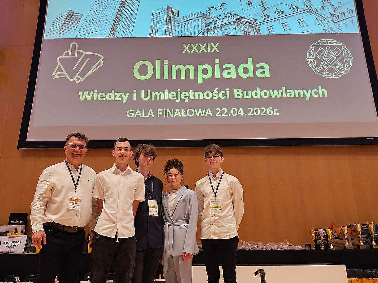 Finaliści Olimpiady Wiedzy i Umiejętności Budowlanych są uczniami CKZiU nr 1